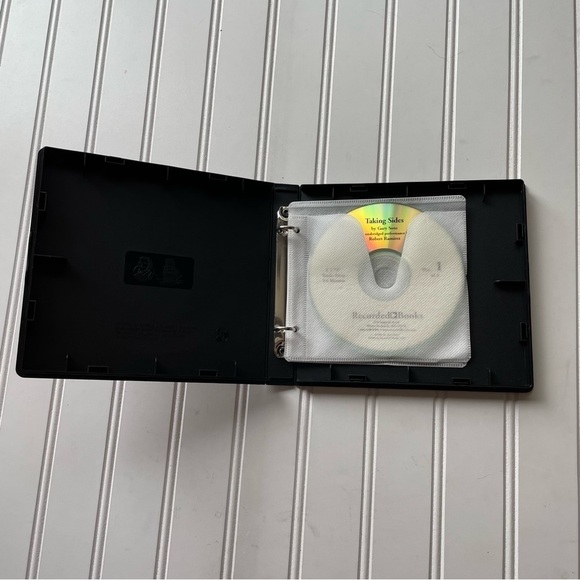 Taking Sides by Gary Soto Audio Book 3 CD recorded - Picture 5 of 8